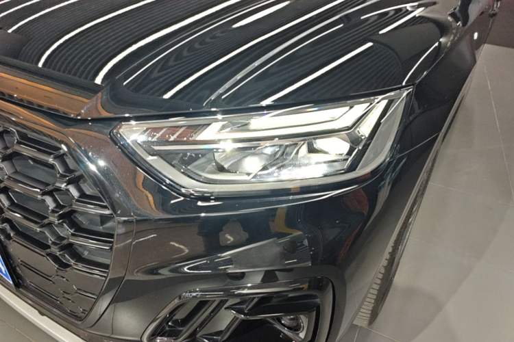 Used Audi Q5L 2023 40T Luxury Dynamic Model
