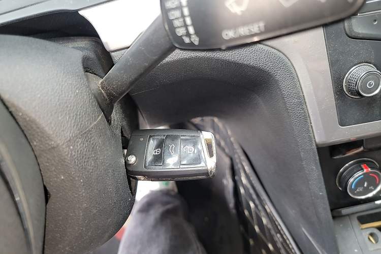 Used Volkswagen Lamando 2015 230TSI DSG Fashion Edition
