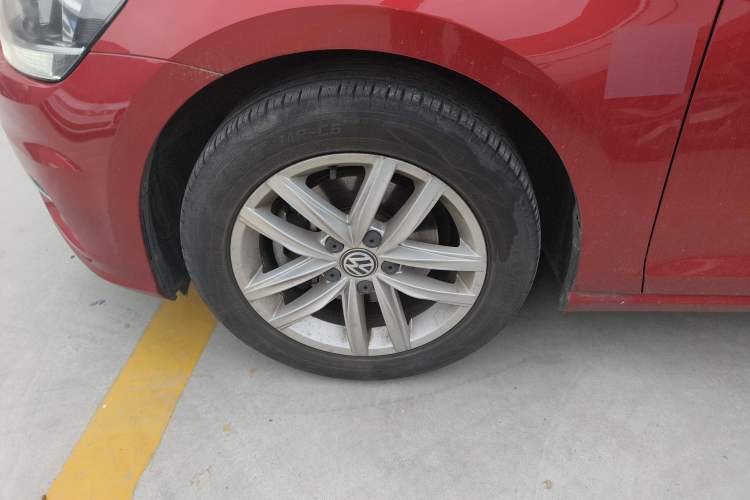 Used Volkswagen Golf 2018 230TSI Automatic Comfort Model
