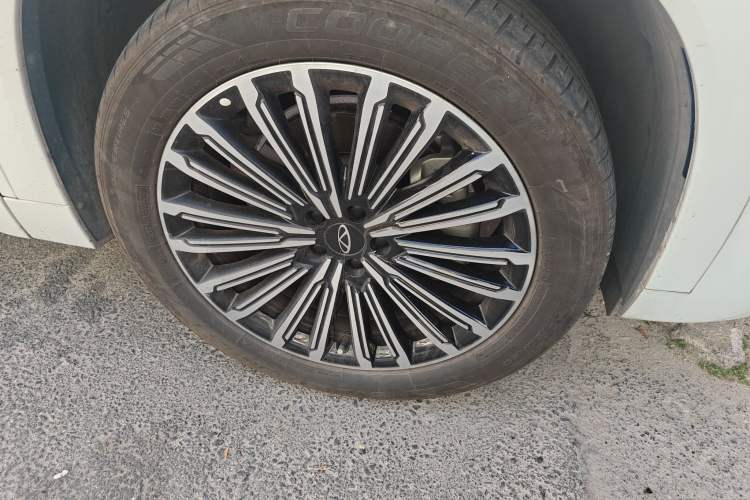 Used Chery Tiggo 9 C-DM 2025 1.5T 106KM Ultra-Comfort Edition 5 Seats Lithium-NMC
