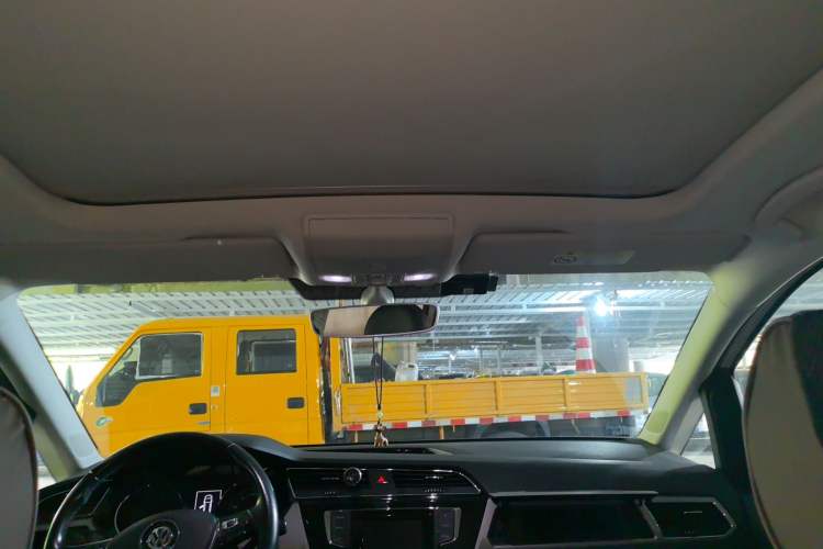 Used Volkswagen Touran 2016 Volkswagen Touran L 280TSI DSG Comfort Edition
