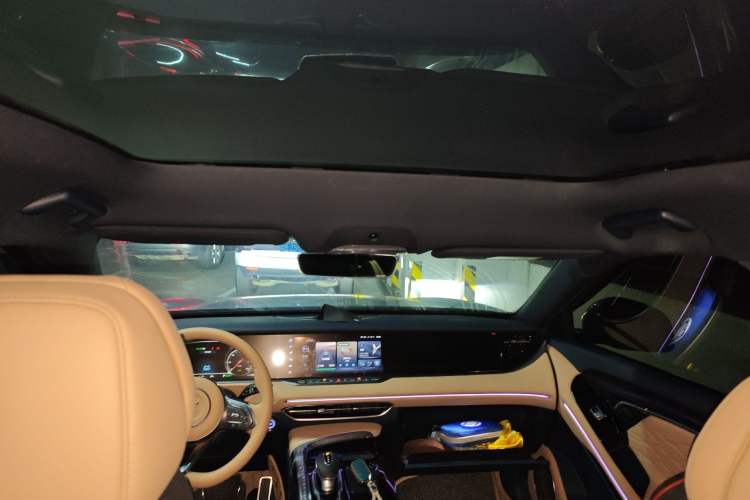 Used VOYAH FREE 2022 Four-Wheel Drive Ultra-Long Range Pure Electric Version
