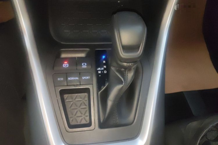 Used Toyota RAV4 2020 2.0L CVT Two-Wheel Drive Fashion Edition
