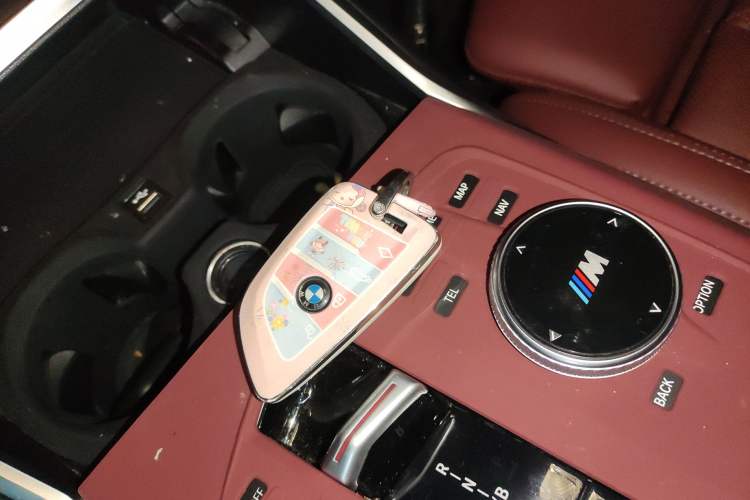 Used BMW i3 2023 eDrive 40 L Midnight Edition Interior 1