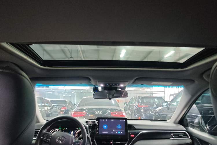 Used Toyota Camry 2023 2.0G Luxury Edition