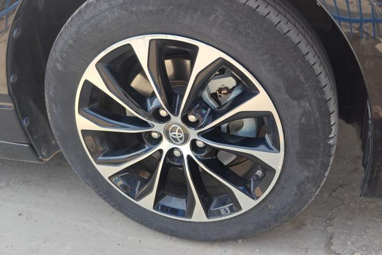 Used Toyota Avalon 2022 2.0L Luxury Edition