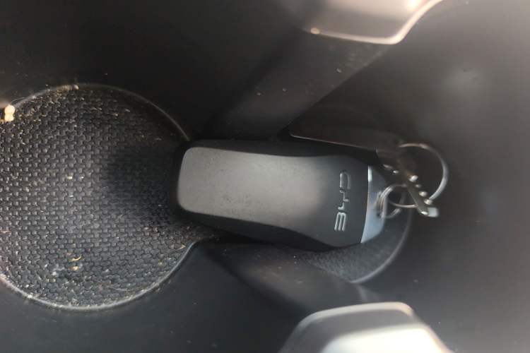 Used BYD Qin PLUS 2025 DM-i Smart Drive 55KM Leading Model
