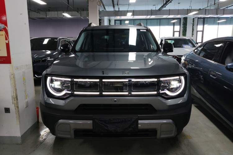 Used BAIC Off-Road BJ30 2026 Model Traveler 1.5T Hybrid Standard Version
