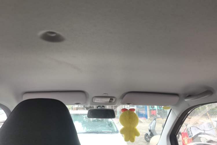 Used Chery QQ Ice Cream 2022 120km Conical Shape Lithium Iron Phosphate
