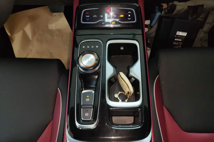 Used SOL QX 2022 300T DCT Moon Exploration Edition