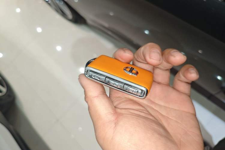 Used Volvo V90 2021 Cross Country B5 AWD Prestige Edition