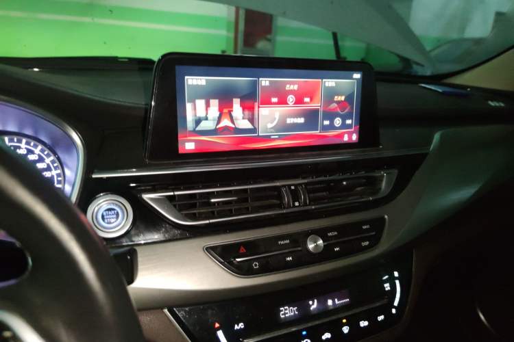 Used CHANGAN Raeton CC 2018 1.5T Automatic Haoya Model Guangmang Edition China V Standard