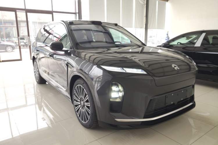 Used Nio ES8 2026 Model 6-seat Executive Luxury Edition Front Right 45 Deg