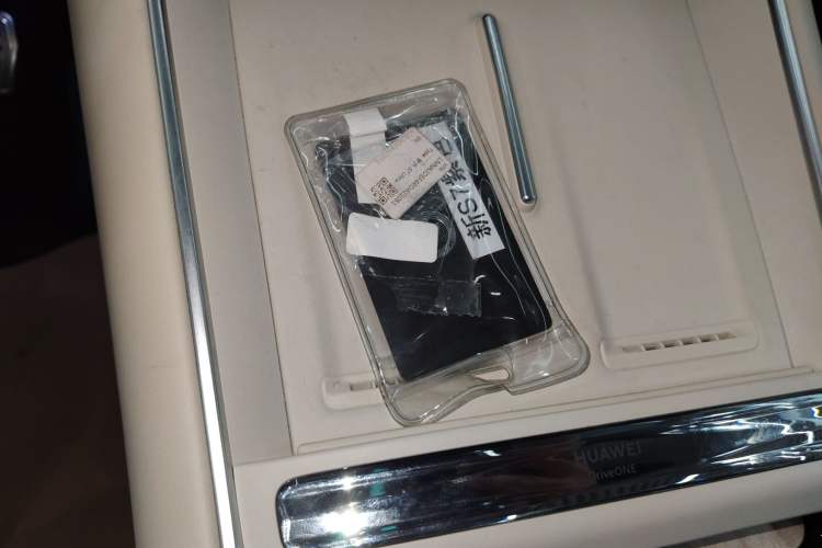 Used Hima Luxeed S7 2025 785 km Ultra