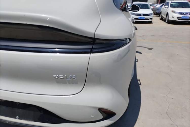 Used IM LS6 2023 Max Standard Edition