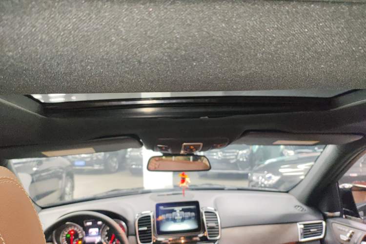 Used Mercedes-Benz GLE-Class  Headliner