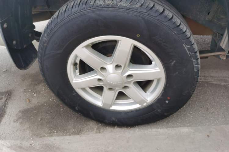 Used JMC Baodian 2020 2.5T Diesel Two-Wheel Drive Luxury Edition Long Wheelbase JX4D25A6L
