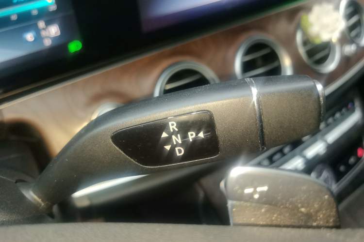 Used Mercedes-Benz E-Class 2017 E 200 L 4MATIC