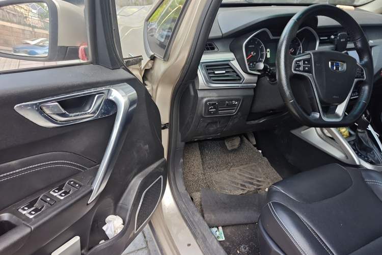 Used Geely Auto Vision X3 2017 1.5L Automatic Luxury Model
