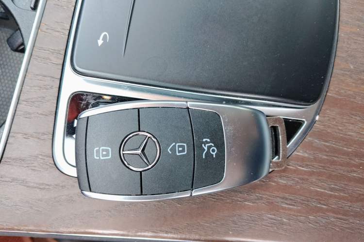 Used Mercedes-Benz GLC 2020 Facelift GLC 300 L 4MATIC Dynamic Edition