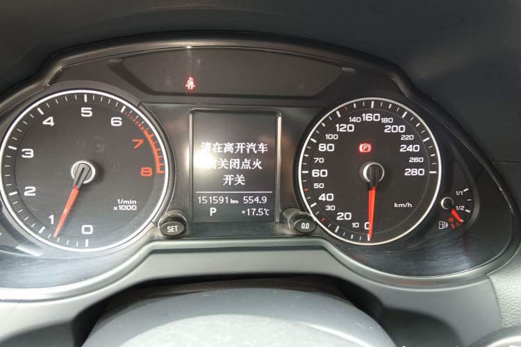 Used Audi Q5 2013 40 TFSI Technology Edition Instrument Cluster