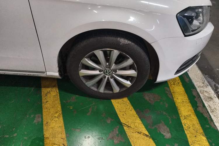 Used Volkswagen Magotan 2013 2.0 TSI Luxury Model
