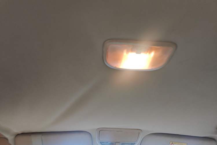 Used Geely Auto Classic Emgrand 2013 Sedan 1.8L CVT Elite Model Headliner