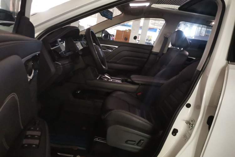 Used Venucia Star 2021 260T Automatic 48V Mild Hybrid Turbocharged Star Achieve Edition