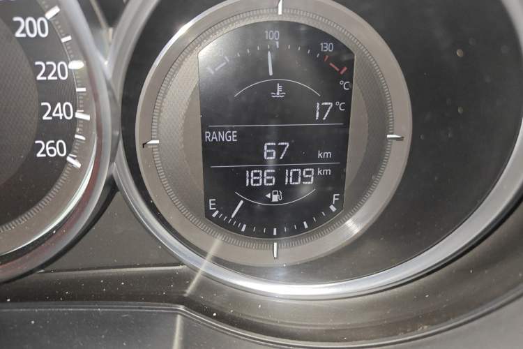 Used Mazda Atenza 2018 2.0L Blue Sky Luxury Edition China V Standard Odometer Close Up