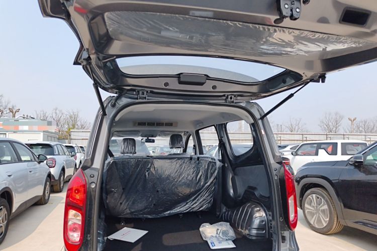 Used Wuling Hongguang New Energy 2024 All-Electric Model 300KM Standard Version
