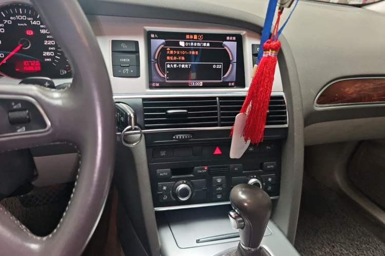 Used Audi A6L 2011 2.0 TFSI Automatic Standard Edition
