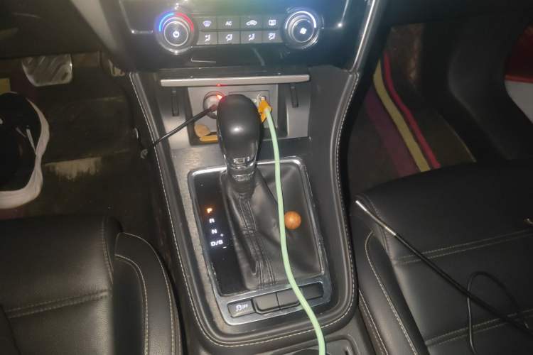 Used MG 6 2019 20T Automatic Sport Edition Gear Lever