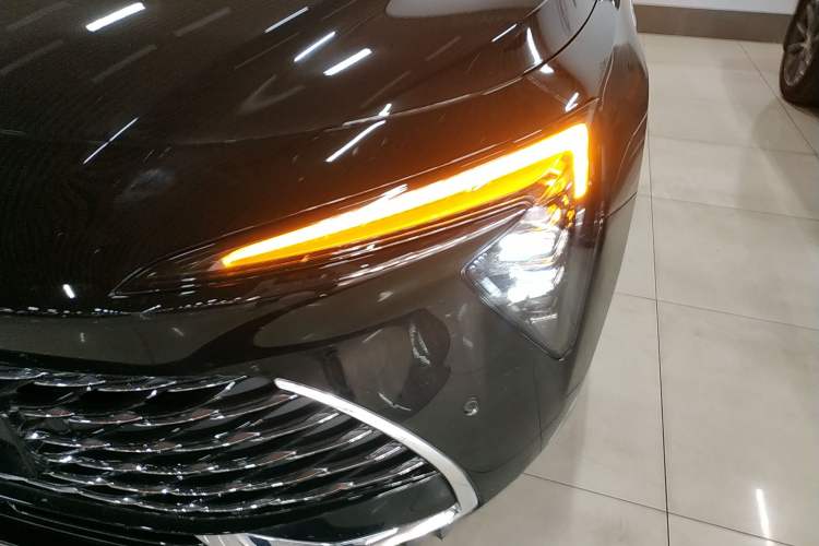 Used Buick LaCrosse 2025 Platinum Avia Edition