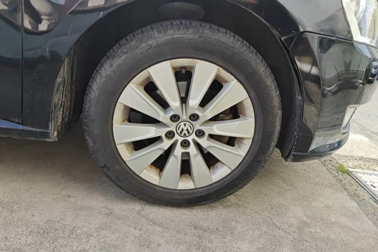 Used Volkswagen Lavida 2013 Restyled Classic 1.6L Automatic Comfort Edition
