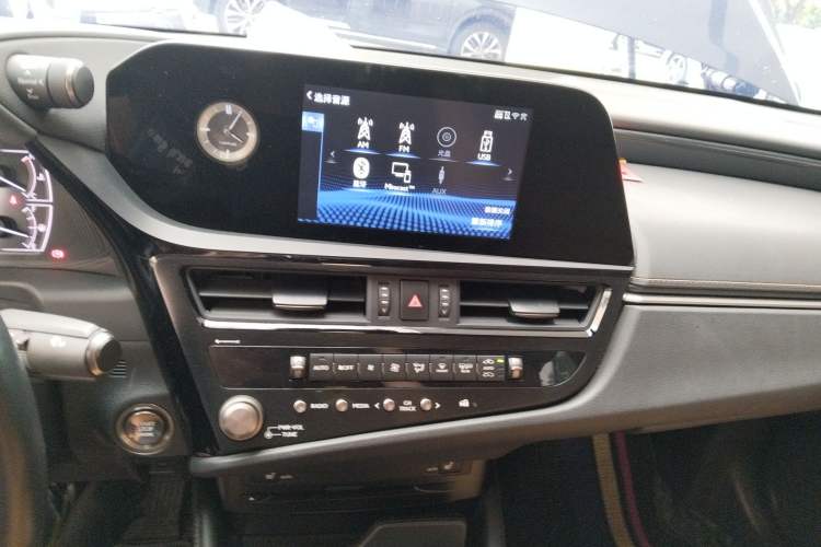 Used Lexus ES 2021 200 Excellence Edition