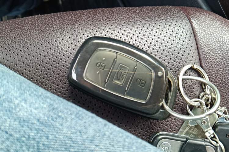 Used Hyundai Elantra (5th Generation / Langdong) 2015 1.6L Automatic Luxury Model Vehicle Key