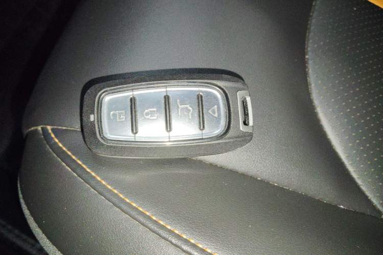 Used Dongfeng Aeolus Yixuan 2023 Mach Edition 1.5L Automatic Chasing Shadow Version