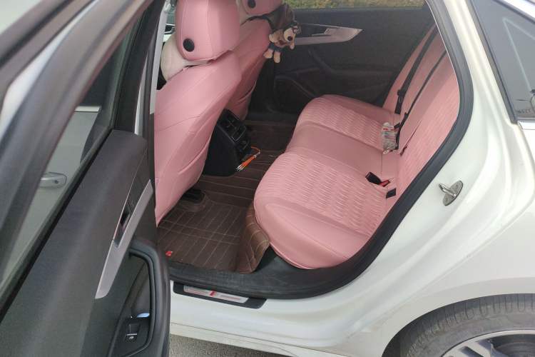 Used Audi A4L 2020 40 TFSI Luxury Dynamic Model
