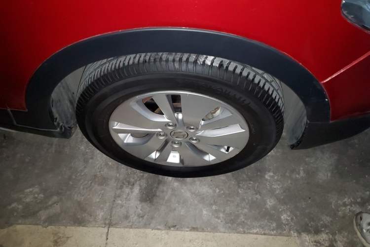 Used Suzuki S-Cross 2015 1.6L CVT Two-Wheel Drive Elite Version