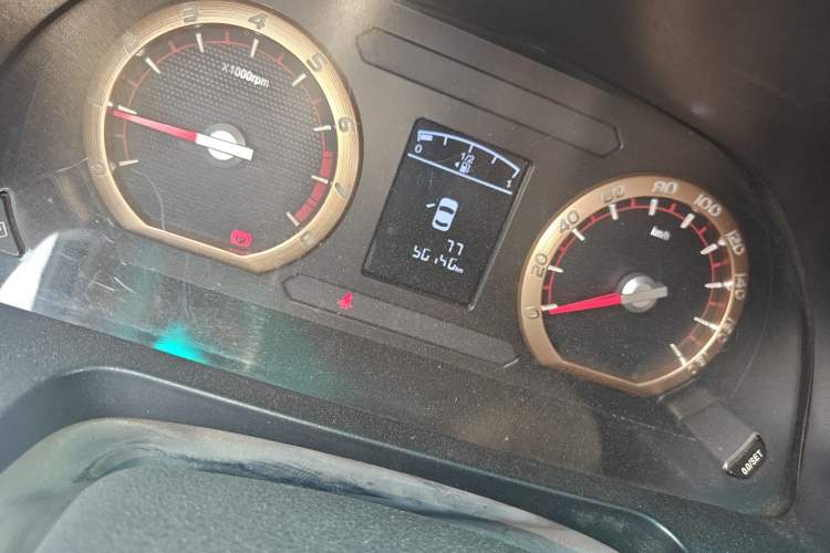 Used FORTHING Lingzhi 2018 M5L 1.6L 7-Seater Luxury Model
