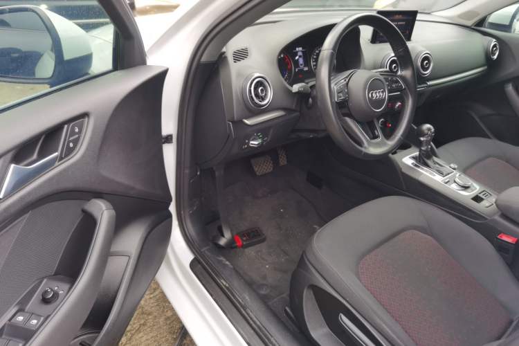 Used Audi A3 2019 Limousine 35 TFSI Ambition China VI