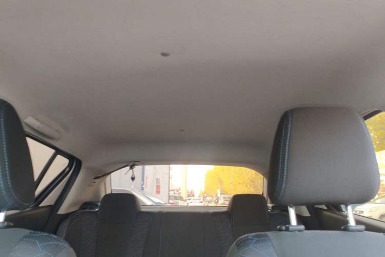 Used Baojun 310 2016 1.2L manual Comfort trim level