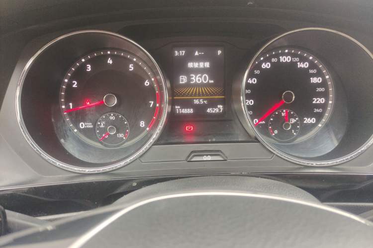 Used Volkswagen Tiguan L 2018 330TSI Automatic Two-Wheel Drive Luxury Edition Odometer Close Up