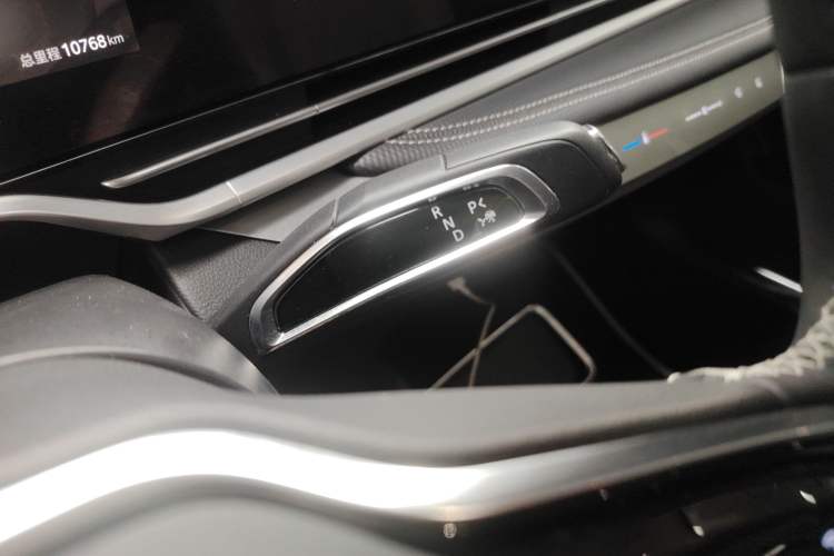 Used SAIC MAXUS G90 2022 2.0T Interstellar Flagship Edition
