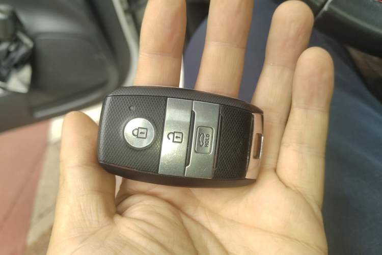 Used Kia KX Cross 2018 1.6L Automatic Dynamic Sunroof Version Vehicle Key