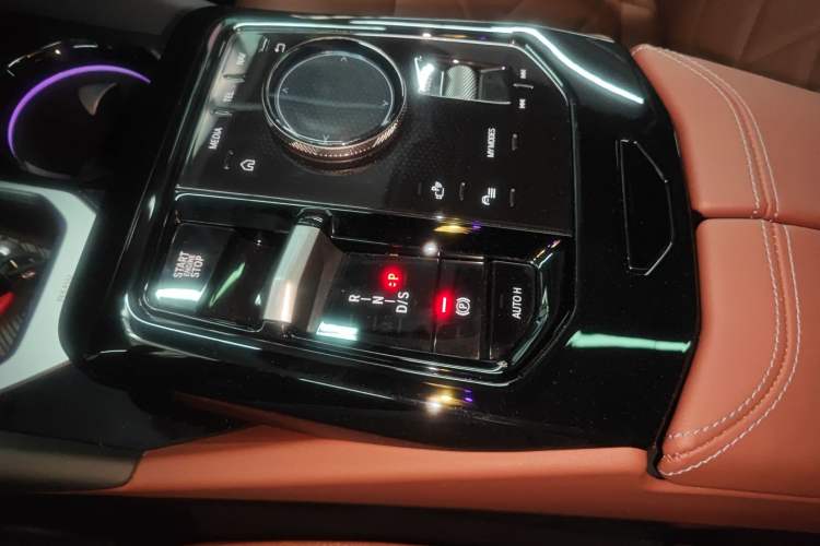 Used BMW 5 Series 2024 530Li Leading Model M Sport Package