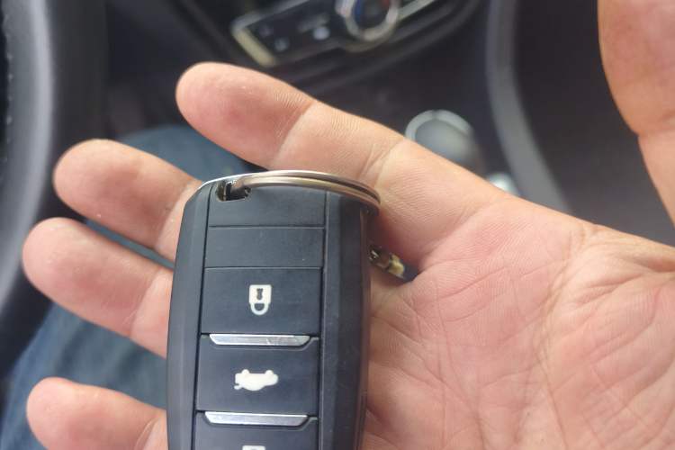 Used Changan Alsvin V7 2016 1.6L Automatic Fun Model China V Standard
