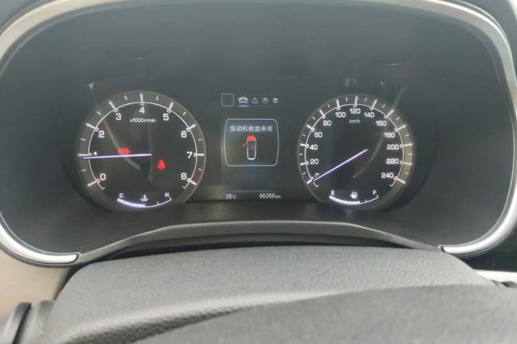 Used CHANGAN Raeton CC 2018 1.5T Manual Elegant Starry Edition China V Standard
