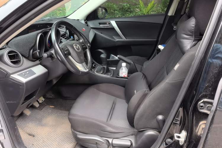 Used Mazda 3 2011 Sedan 2.0L Manual Sport Model
