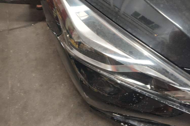 Used Nissan Lannia 2016 1.6L Manual Fashion Edition Right Front Headlight